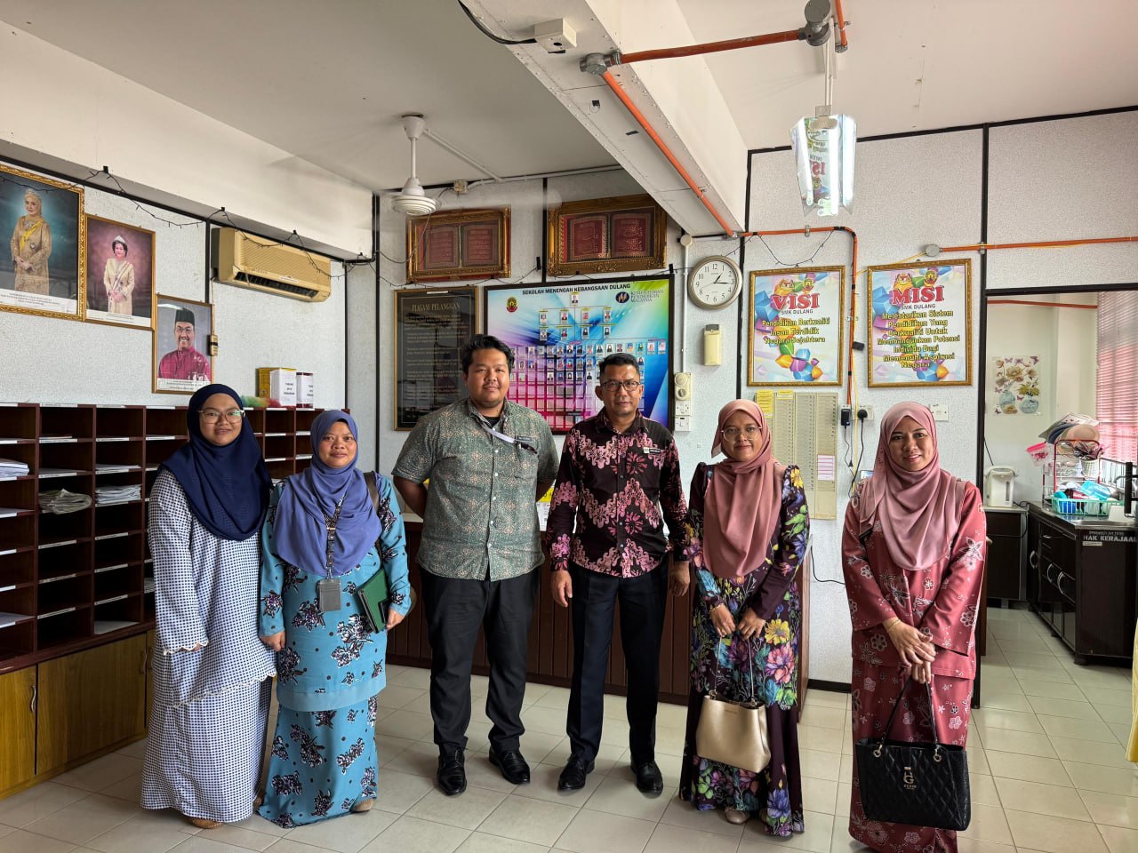 KUNJUNGAN MESRA 1